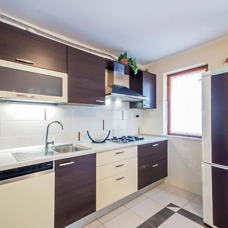 Dean, A Charming And Pet-friendly Close To The Nyaraló