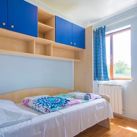 Dean, A Charming And Pet-friendly Close To The Nyaraló *