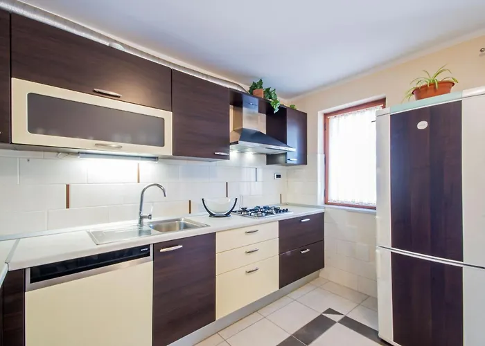 Dean, A Charming And Pet-friendly Close To The Semesterbostad