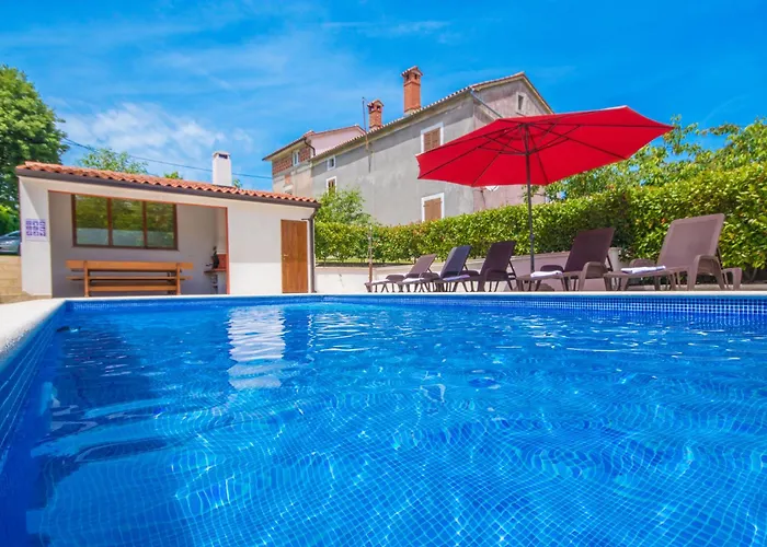 Dean, A Charming And Pet-friendly Close To The Semesterbostad *